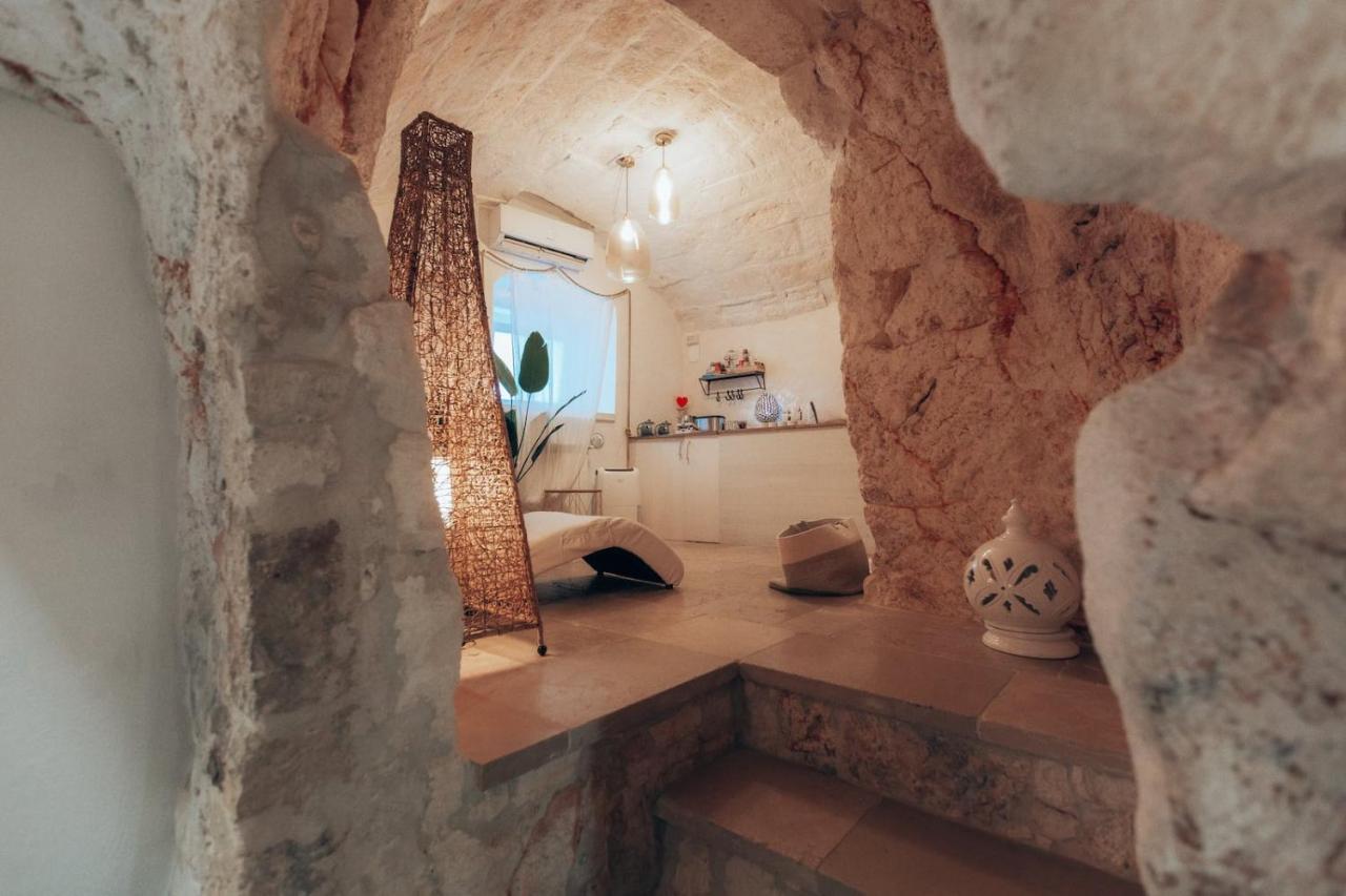 Grotta Carlotta Bed & Breakfast Ostuni Ngoại thất bức ảnh
