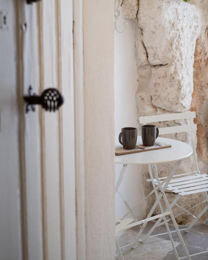 Grotta Carlotta Bed & Breakfast Ostuni Ngoại thất bức ảnh